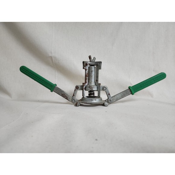 INART manual Bottle Capper Made In Italy  Pat. No.116547 With New Caps - Picture 2 of 13